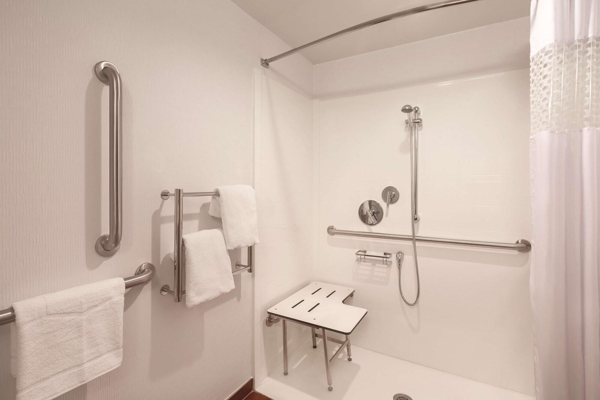 Hampton Inn Des Moines-Airport Dış mekan fotoğraf