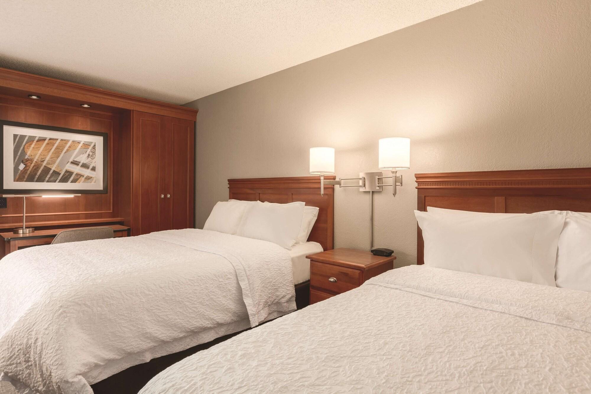 Hampton Inn Des Moines-Airport Dış mekan fotoğraf